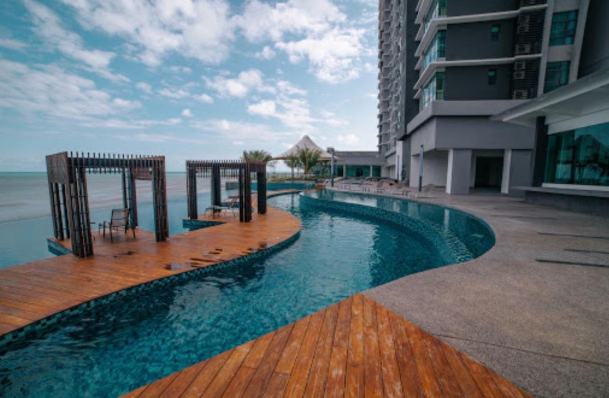 Cozy Seaview Studio At Imperium Residence Tanjung Lumpur Kuantan Buitenkant foto